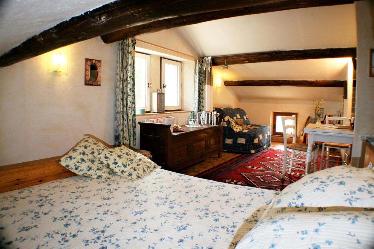 Le Mas De La Cigale Bleue, Caumont Sur Durance 외부 사진